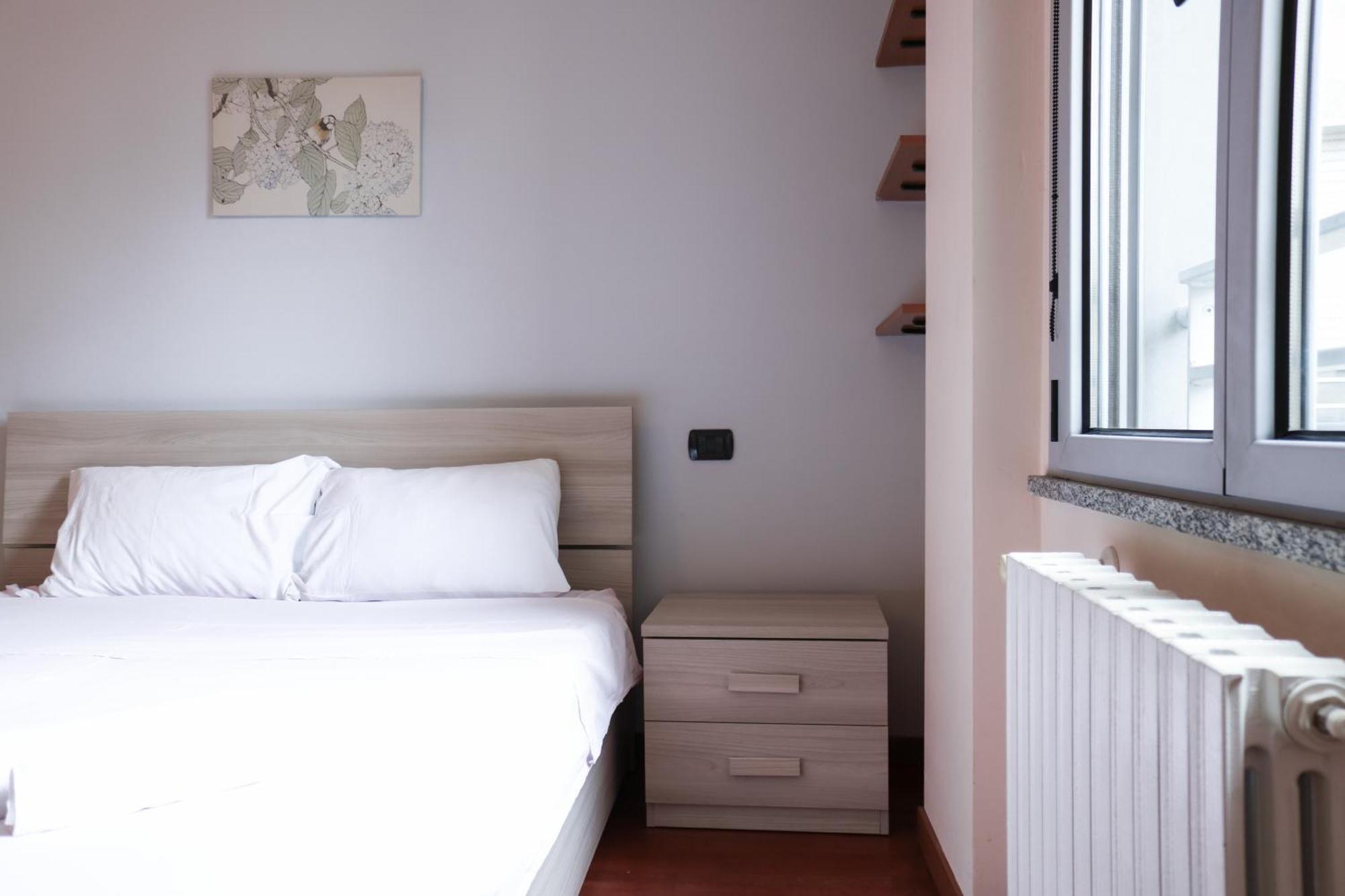 Urban Balcony Hideaway - 3 People * Milano